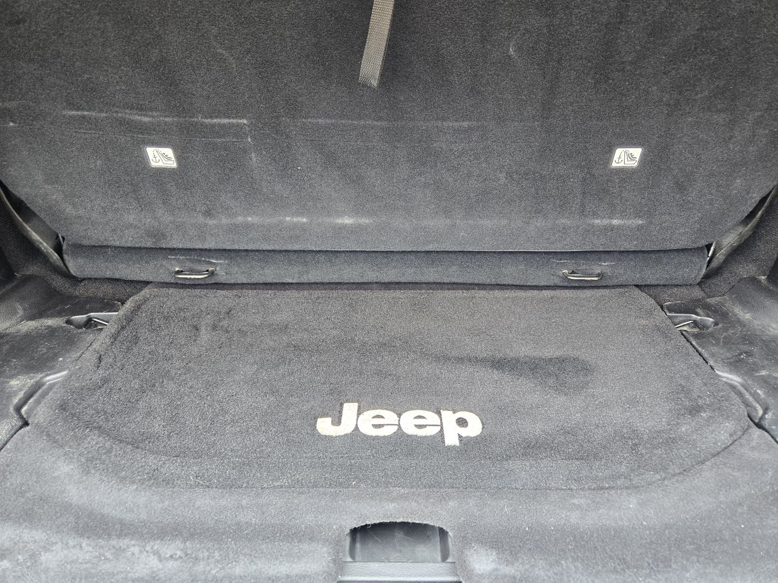 Used 2015 Jeep Wrangler Sport w/ Connectivity Group AWD/4WD image 30