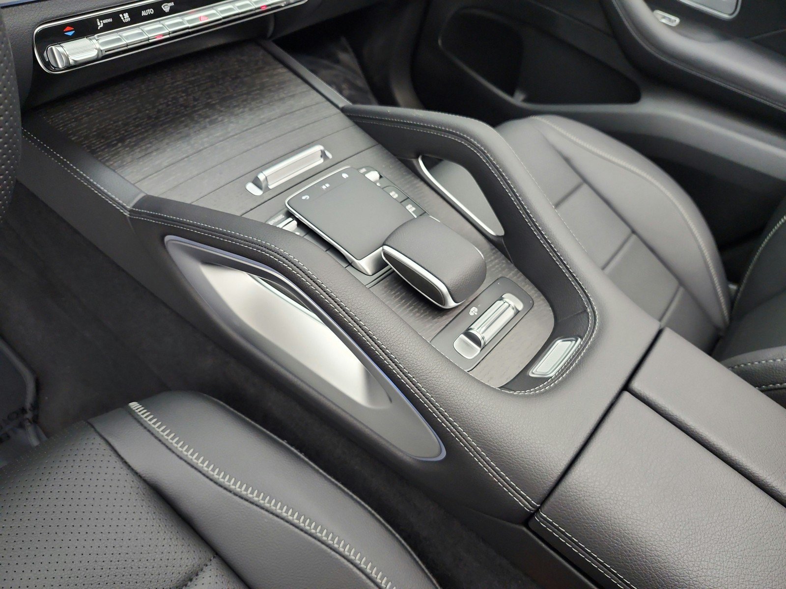 New 2027 Mercedes-Benz GLS 450 4MATIC image 10
