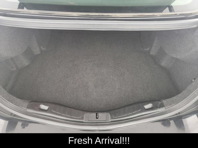Used 2018 Ford Fusion SE w/ Fusion SE Technology Package FWD image 16