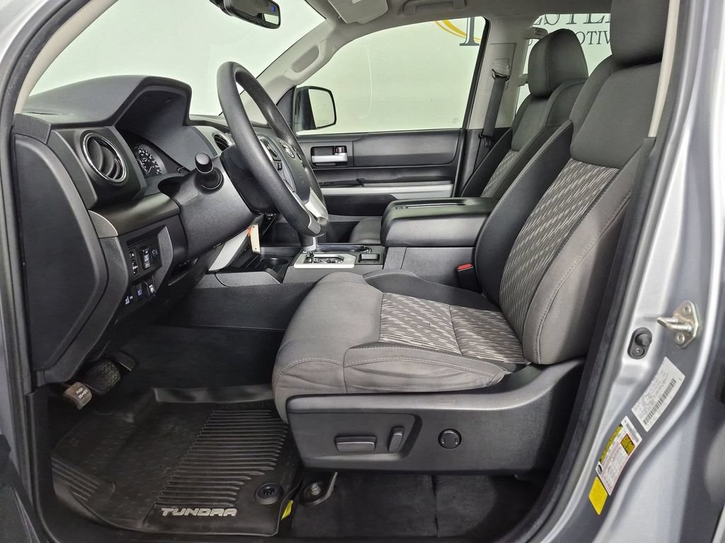 Used 2020 Toyota Tundra SR5 w/ SR5 Upgrade Package RWD image 17