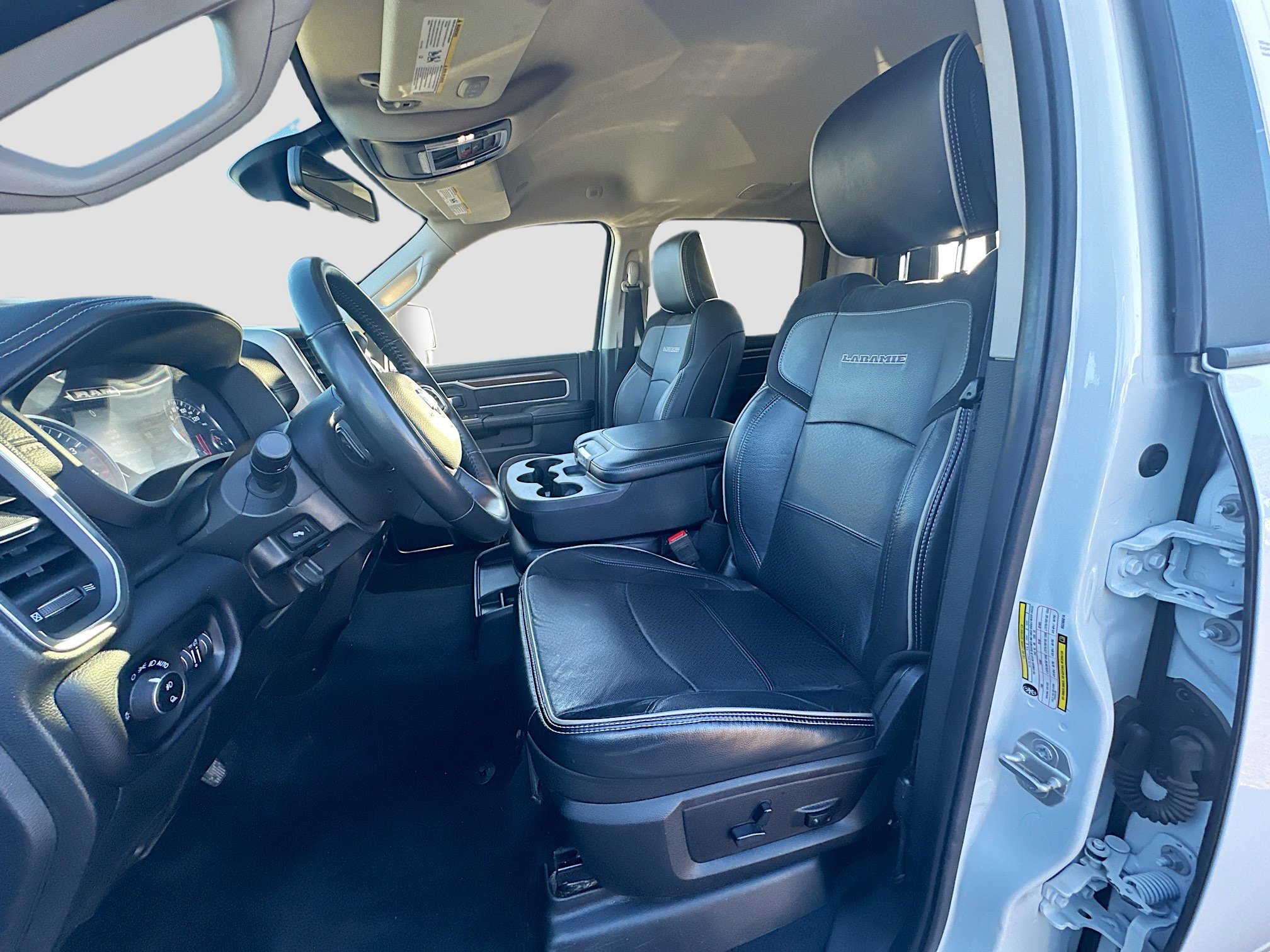 Used 2024 RAM 2500 Laramie image 13