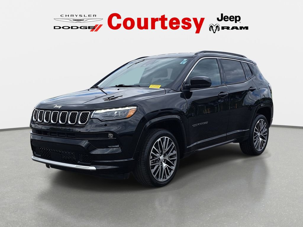 Certified 2023 Jeep Compass Limited w/ Elite Group AWD/4WD image 9