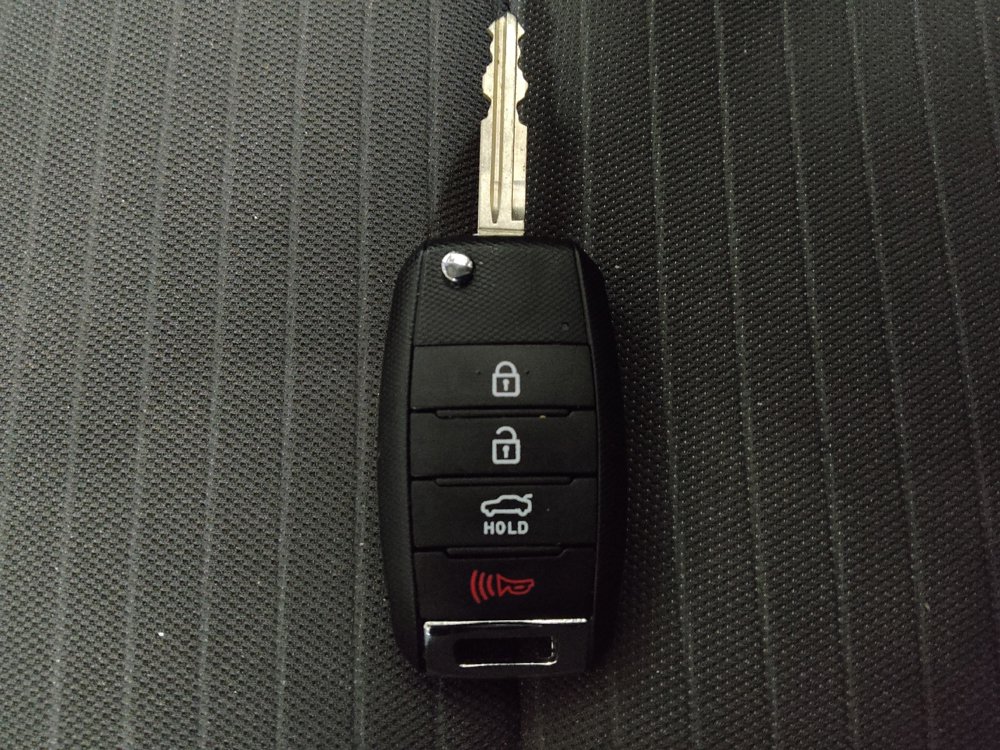 Used 2016 Kia Forte LX w/ LX Popular Package image 32