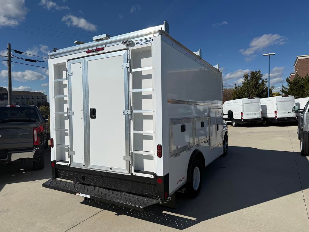 New 2026 Ford E-450 and Econoline 450 Super Duty w/ Power Equipment Group RWD image 9