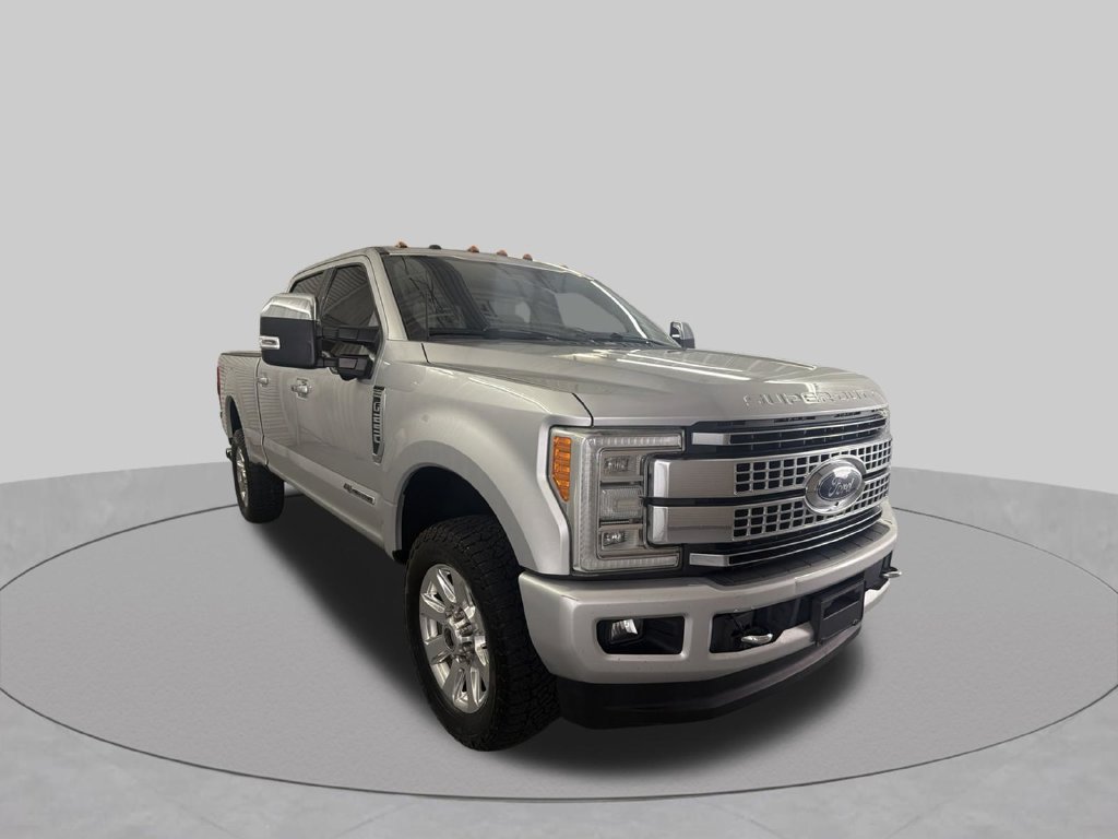 Used 2017 Ford F250 Platinum w/ Platinum Ultimate Package AWD/4WD image 18