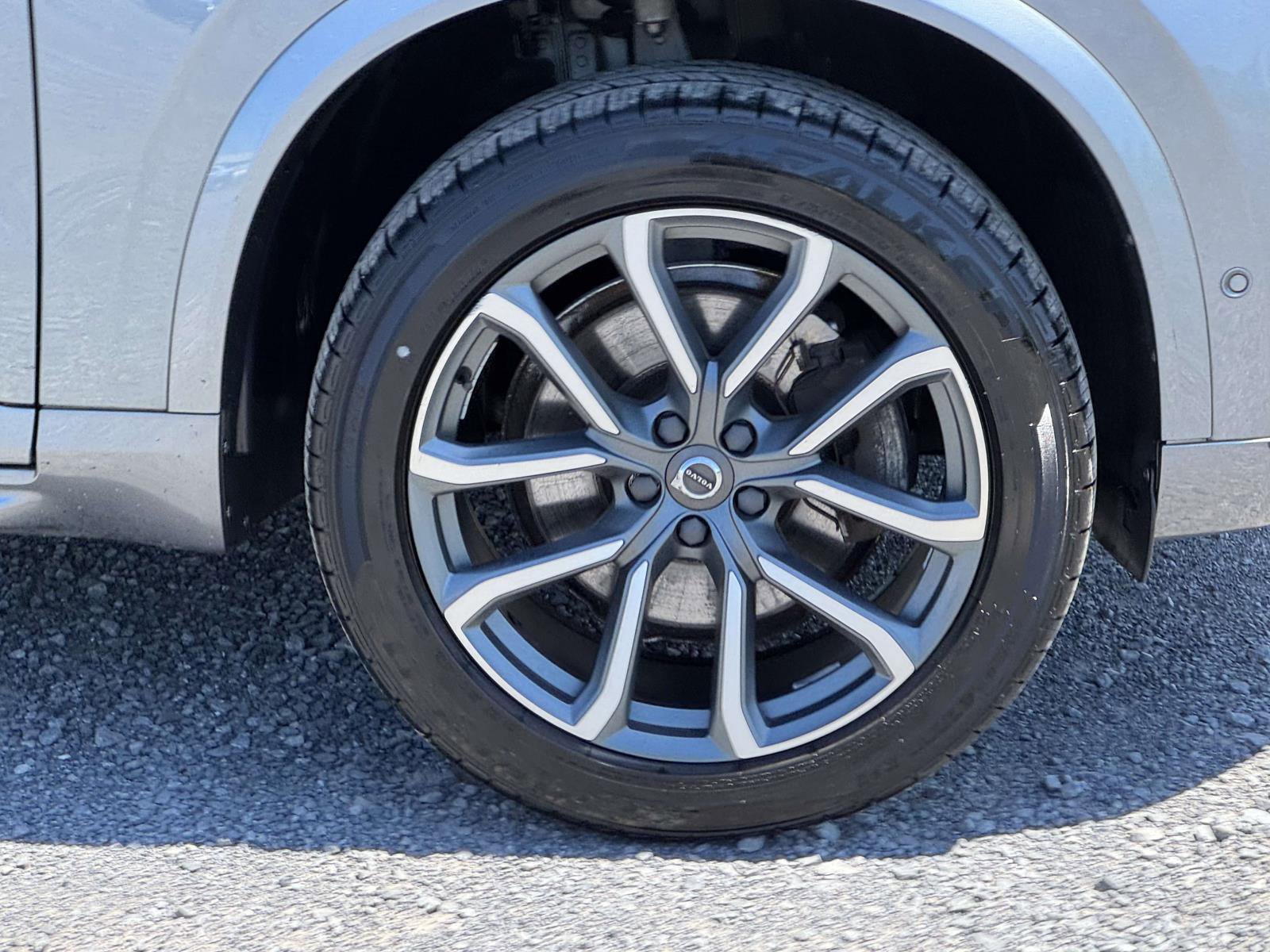 Used 2018 Volvo XC90 T6 Momentum w/ Convenience Package AWD/4WD image 27