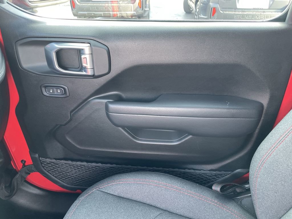 Used 2025 Jeep Wrangler Unlimited Rubicon image 19