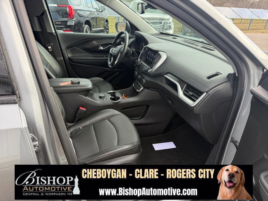 Used 2024 GMC Terrain SLT image 26