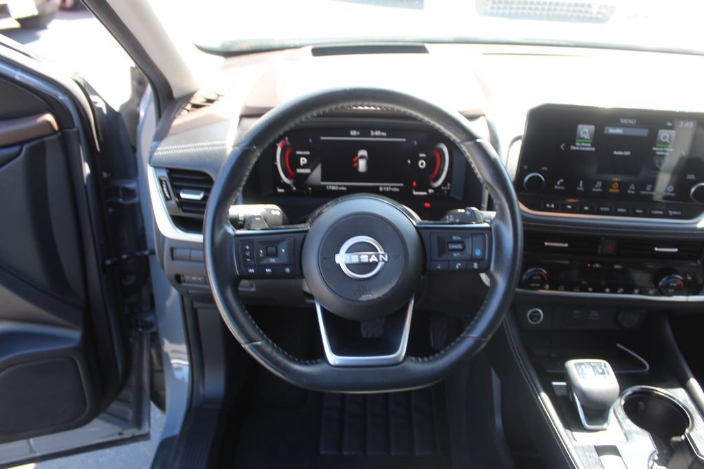 Used 2023 Nissan Rogue Platinum w/ Platinum Premium Package FWD image 18