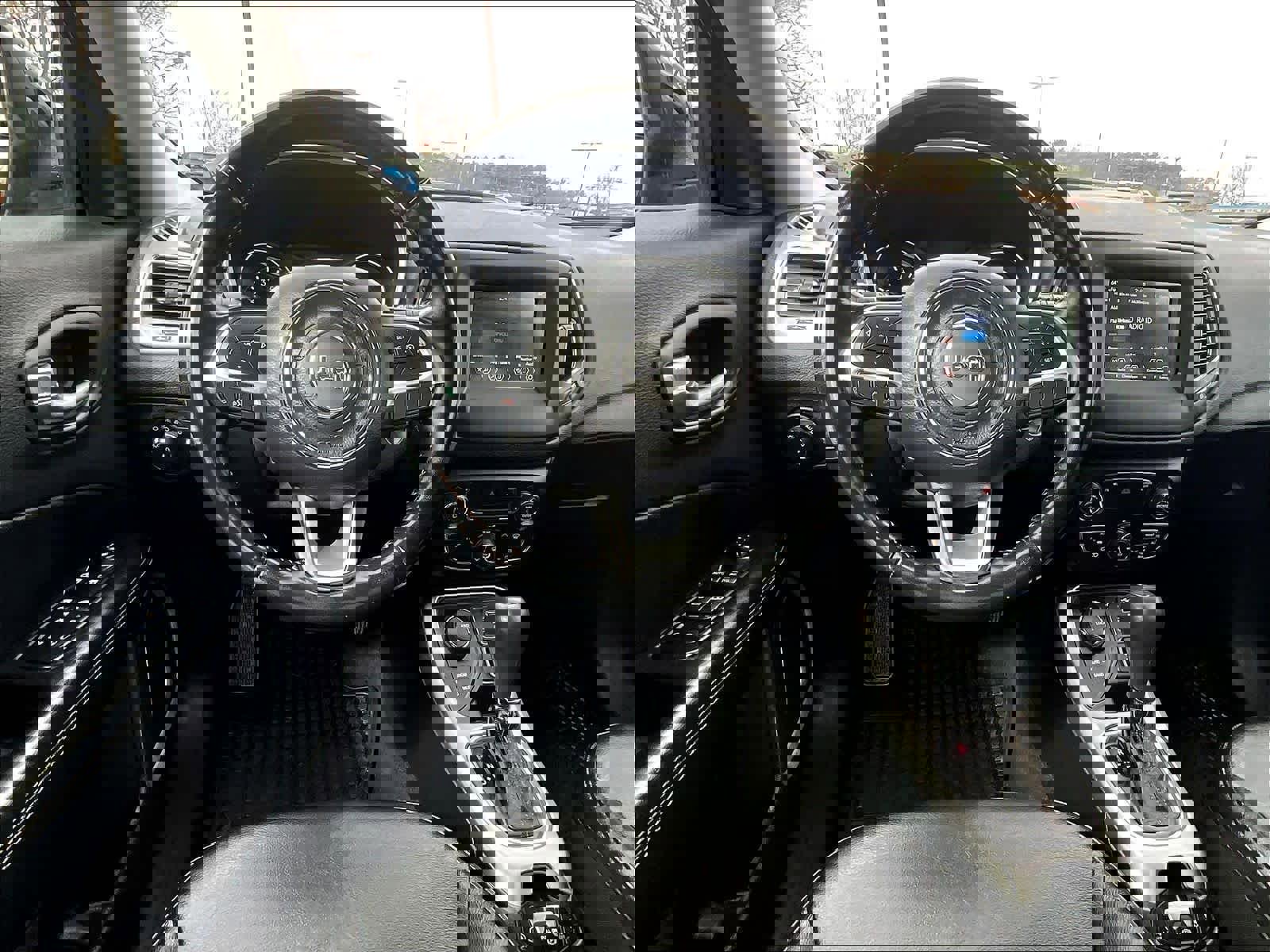 Used 2021 Jeep Compass Latitude w/ Convenience Group image 16