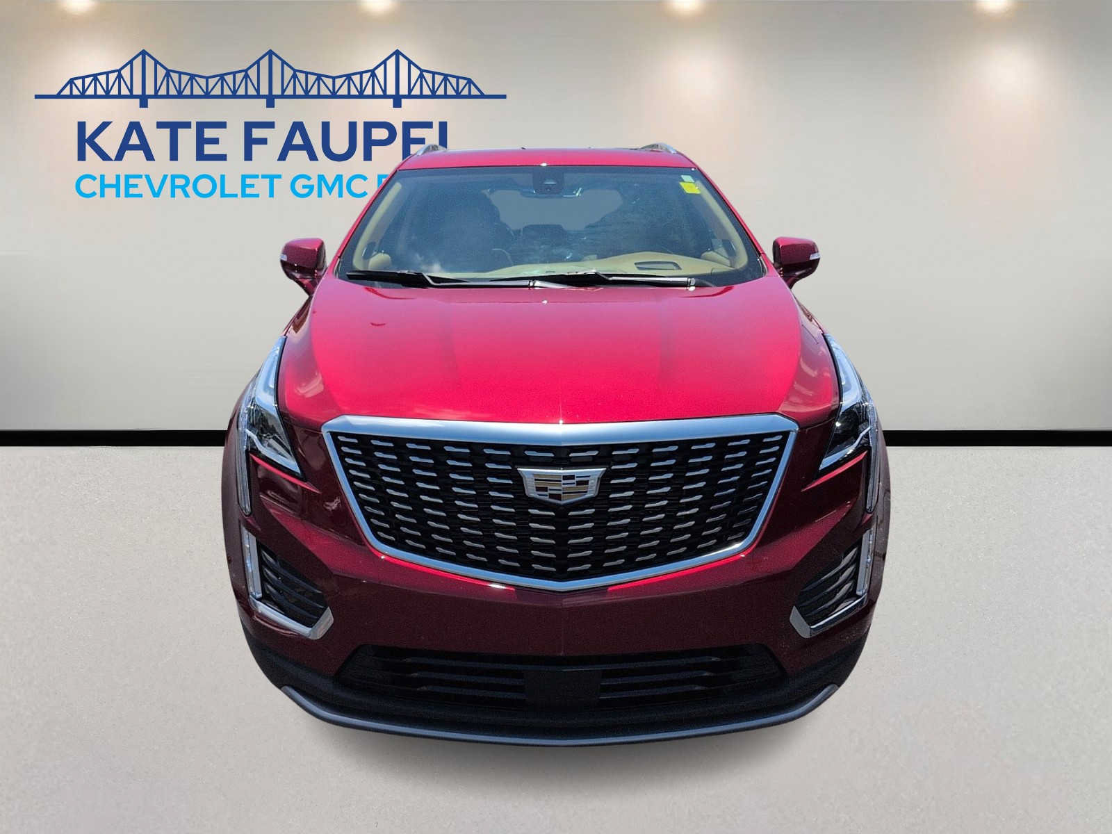Used 2020 Cadillac XT5 Premium Luxury w/ Platinum Package AWD/4WD image 2