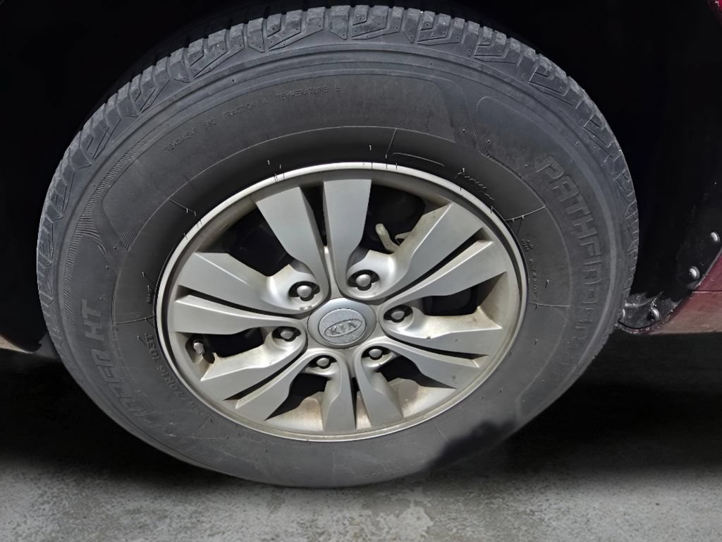 Used 2012 Kia Sedona LX w/ PWR Pkg FWD image 19