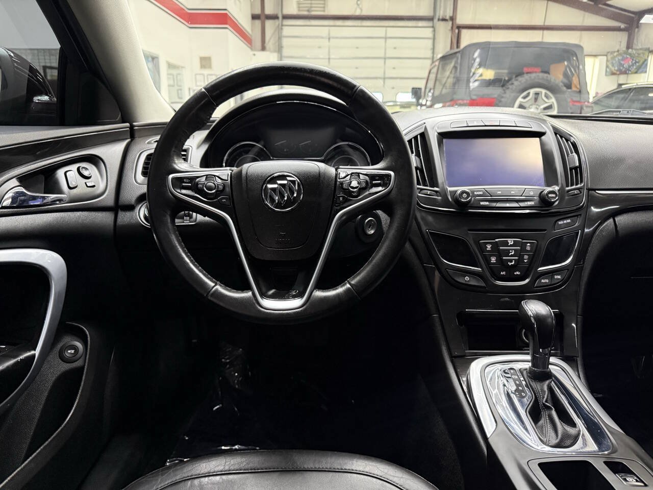 Used 2017 Buick Regal Sport Touring FWD image 21