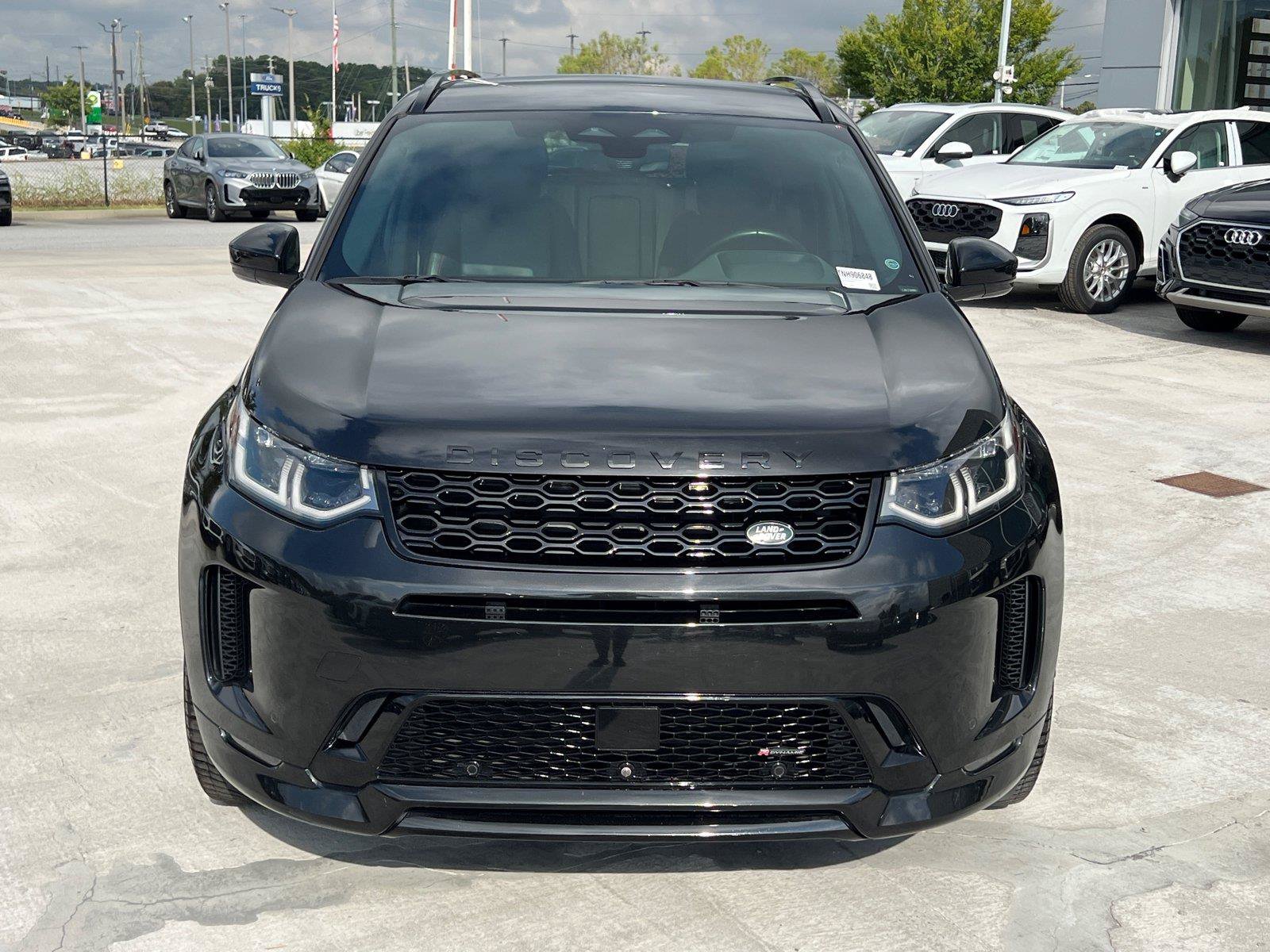 Used 2022 Land Rover Discovery Sport SE R-Dynamic AWD/4WD image 2