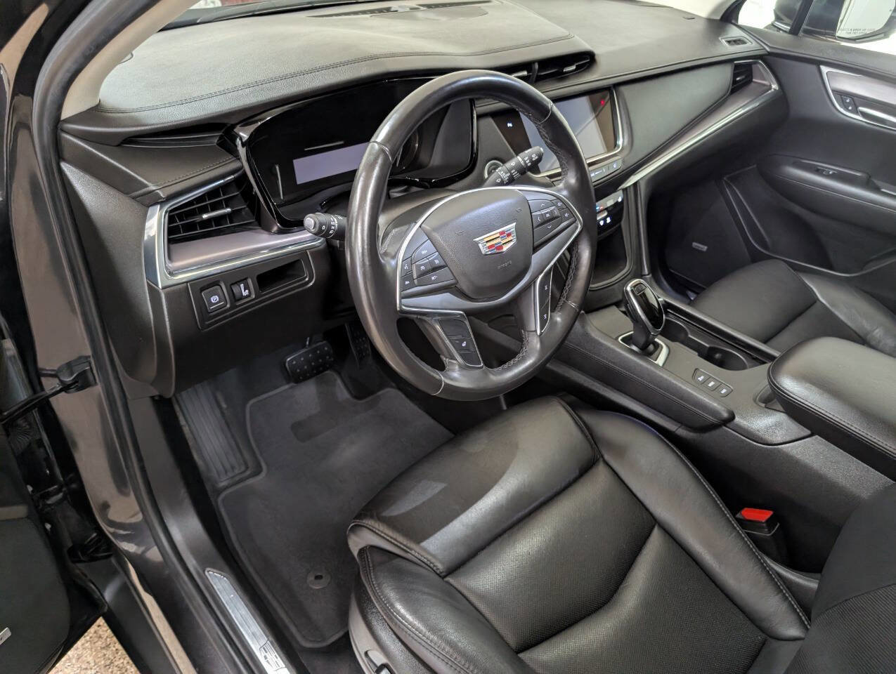 Used 2018 Cadillac XT5 Luxury AWD/4WD image 8