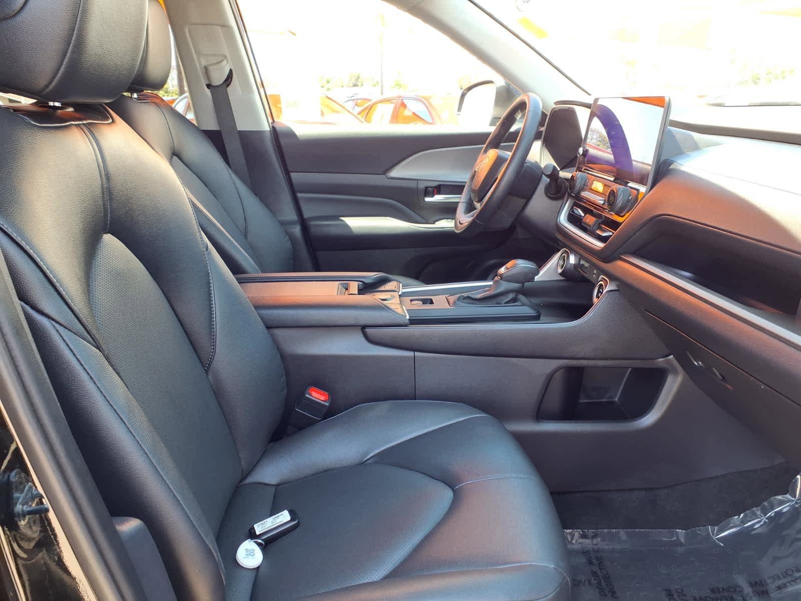 Used 2025 Toyota Grand Highlander FWD image 22