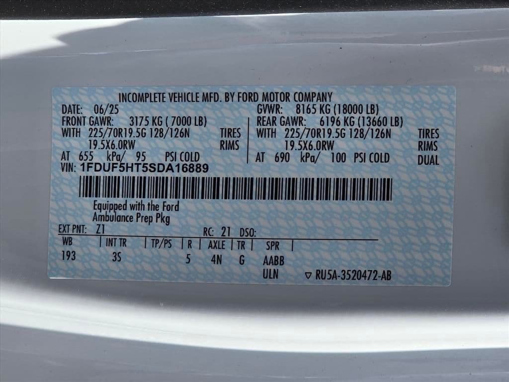 New 2025 Ford F550 4x4 Regular Cab Super Duty image 30