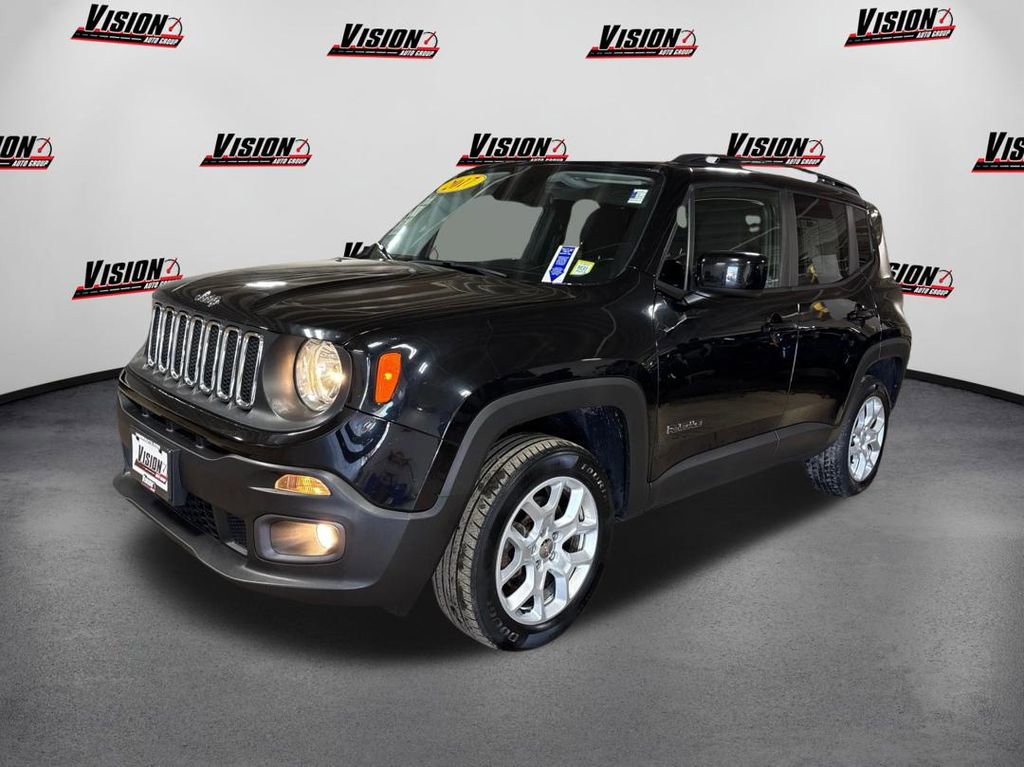 Used 2017 Jeep Renegade Latitude w/ Cold Weather Group image 1