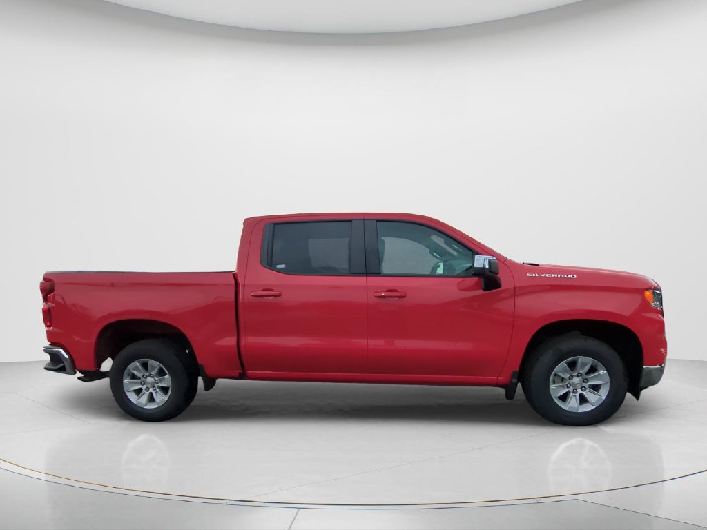Used 2025 Chevrolet Silverado 1500 LT RWD image 4