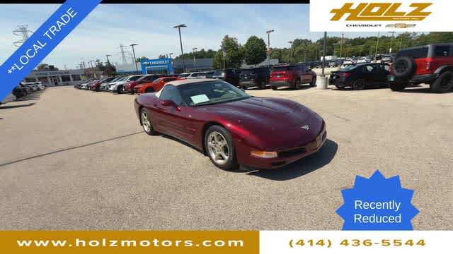 Used 2003 Chevrolet Corvette Convertible w/ Preferred Equipment Group1 RWD image 2