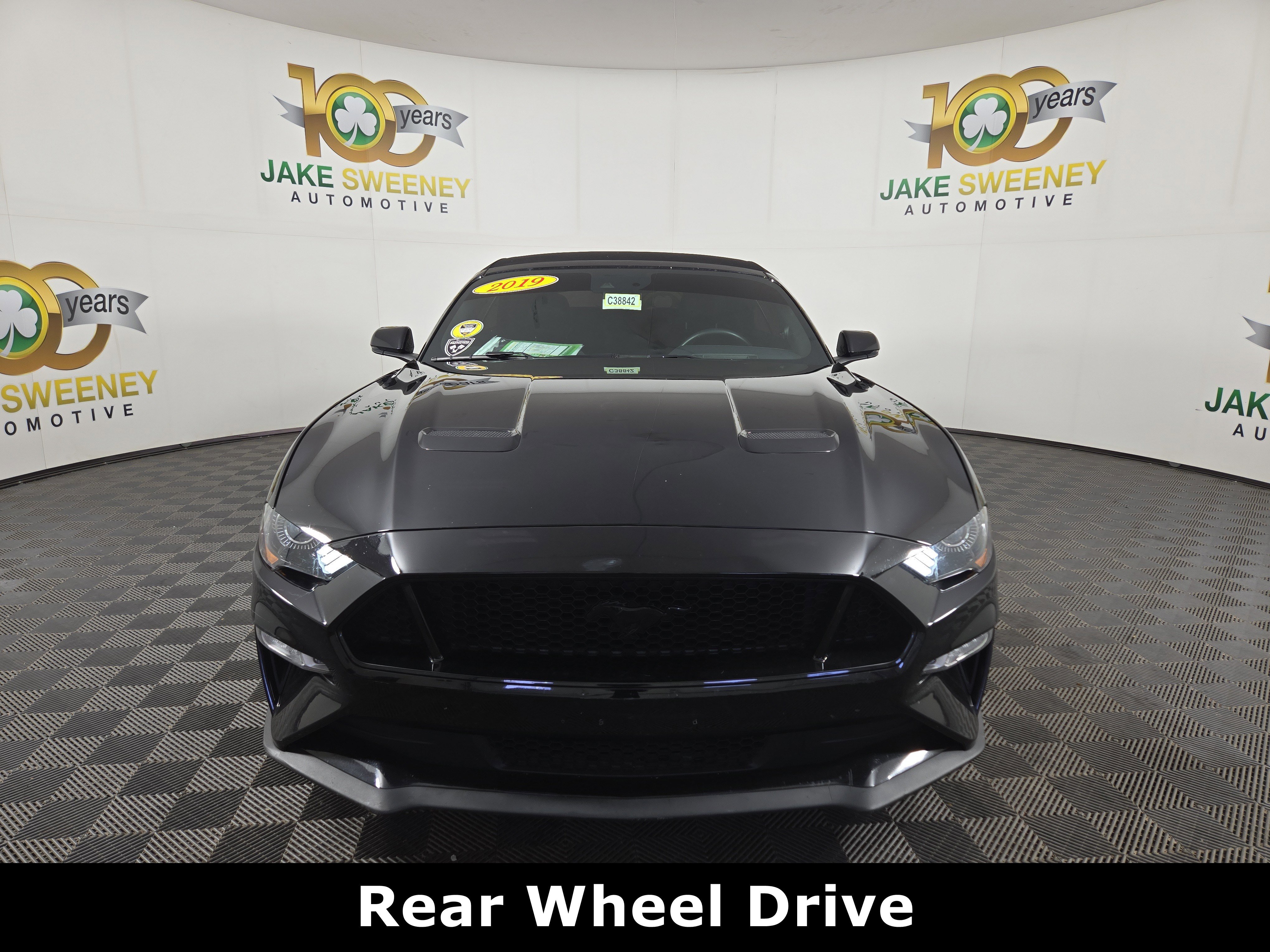 Used 2019 Ford Mustang GT Premium w/ Equipment Group 401A image 3