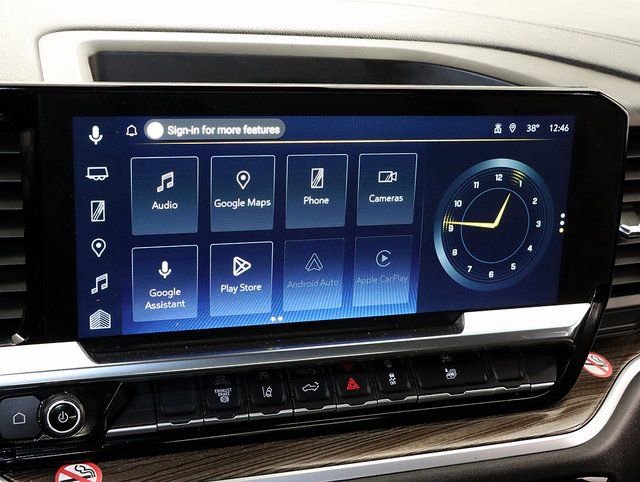 Certified 2025 Chevrolet Silverado 2500 LT w/ Convenience Package image 17