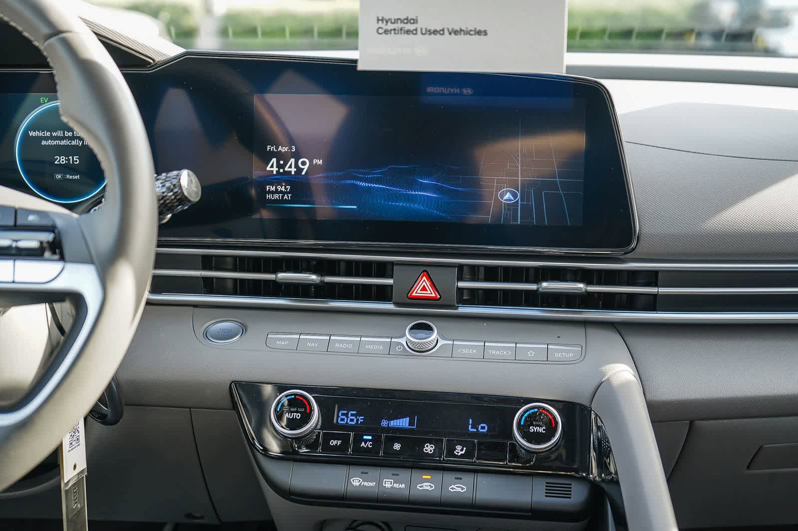 Certified 2025 Hyundai Elantra SEL image 17