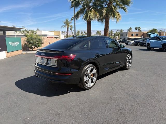 Used 2023 Audi e-tron Prestige w/ Prestige Package image 5