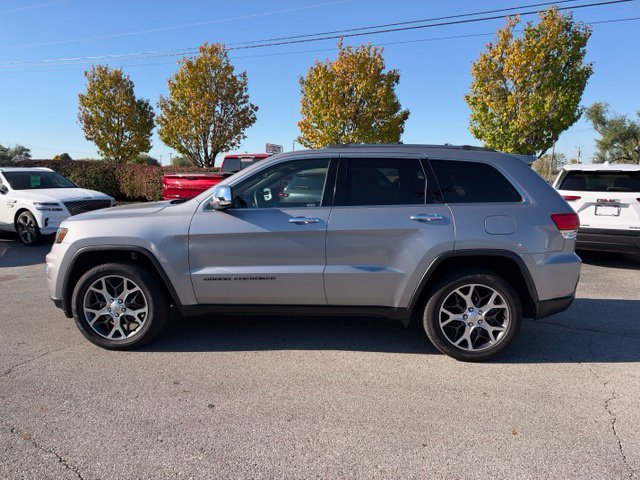 Used 2019 Jeep Grand Cherokee Limited w/ Luxury Group II AWD/4WD image 4