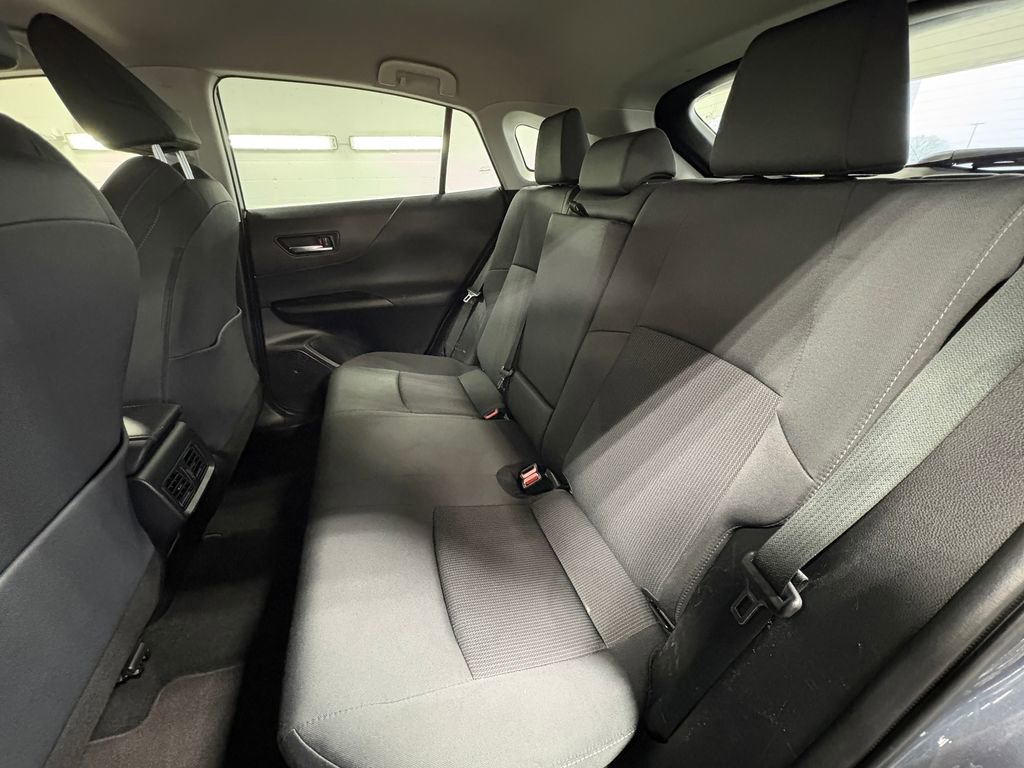 Used 2022 Toyota Venza LE image 26