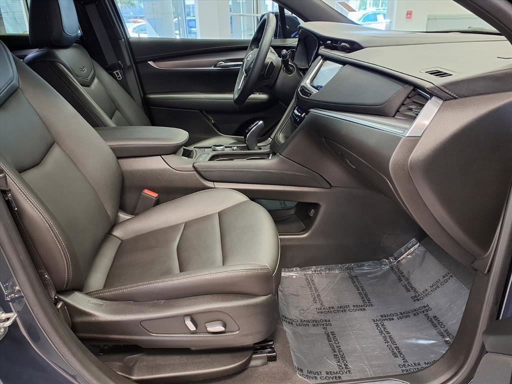 Certified 2024 Cadillac XT5 Luxury image 10