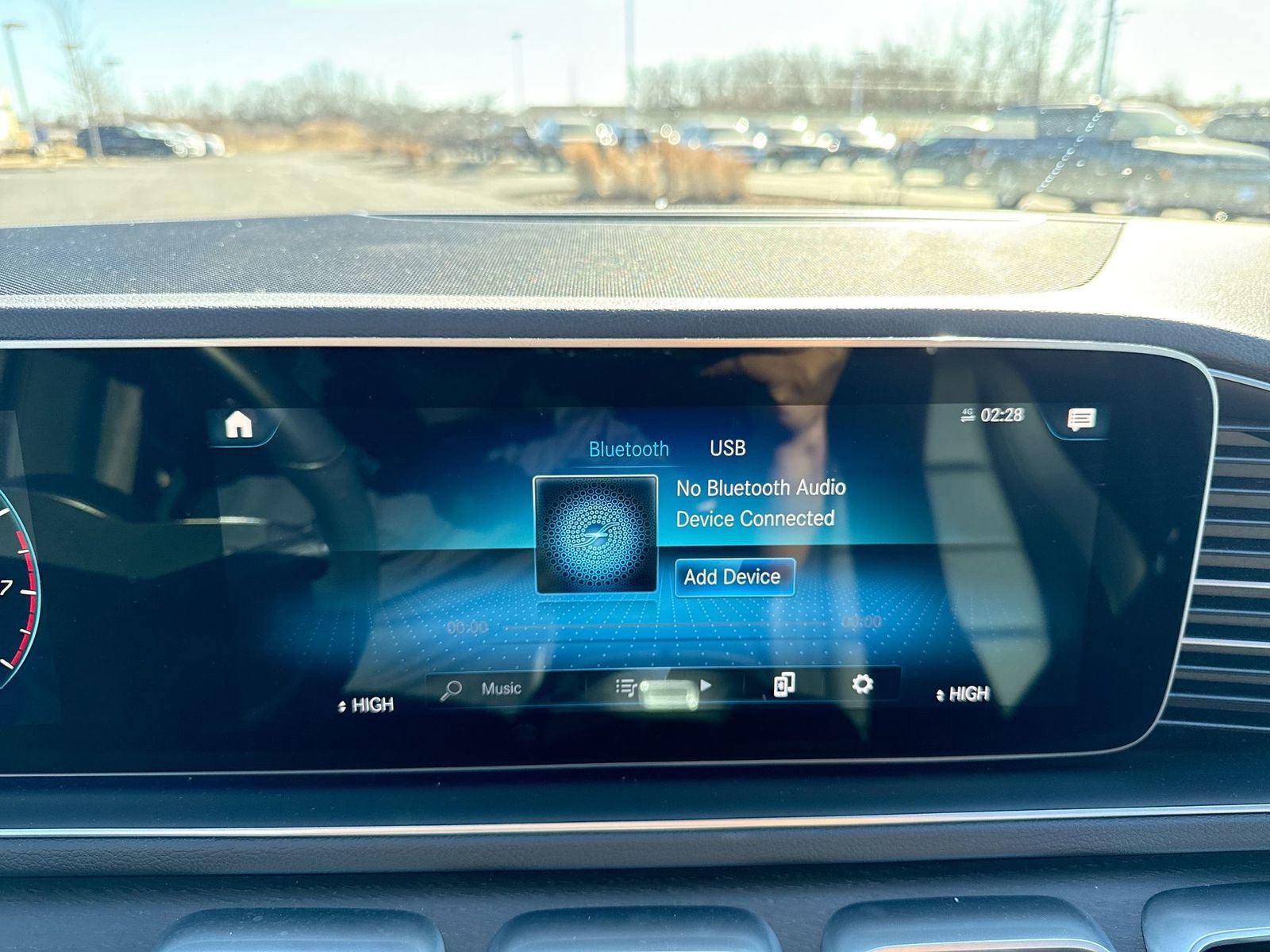 Used 2022 Mercedes-Benz GLE 350 4MATIC w/ Premium Package image 18