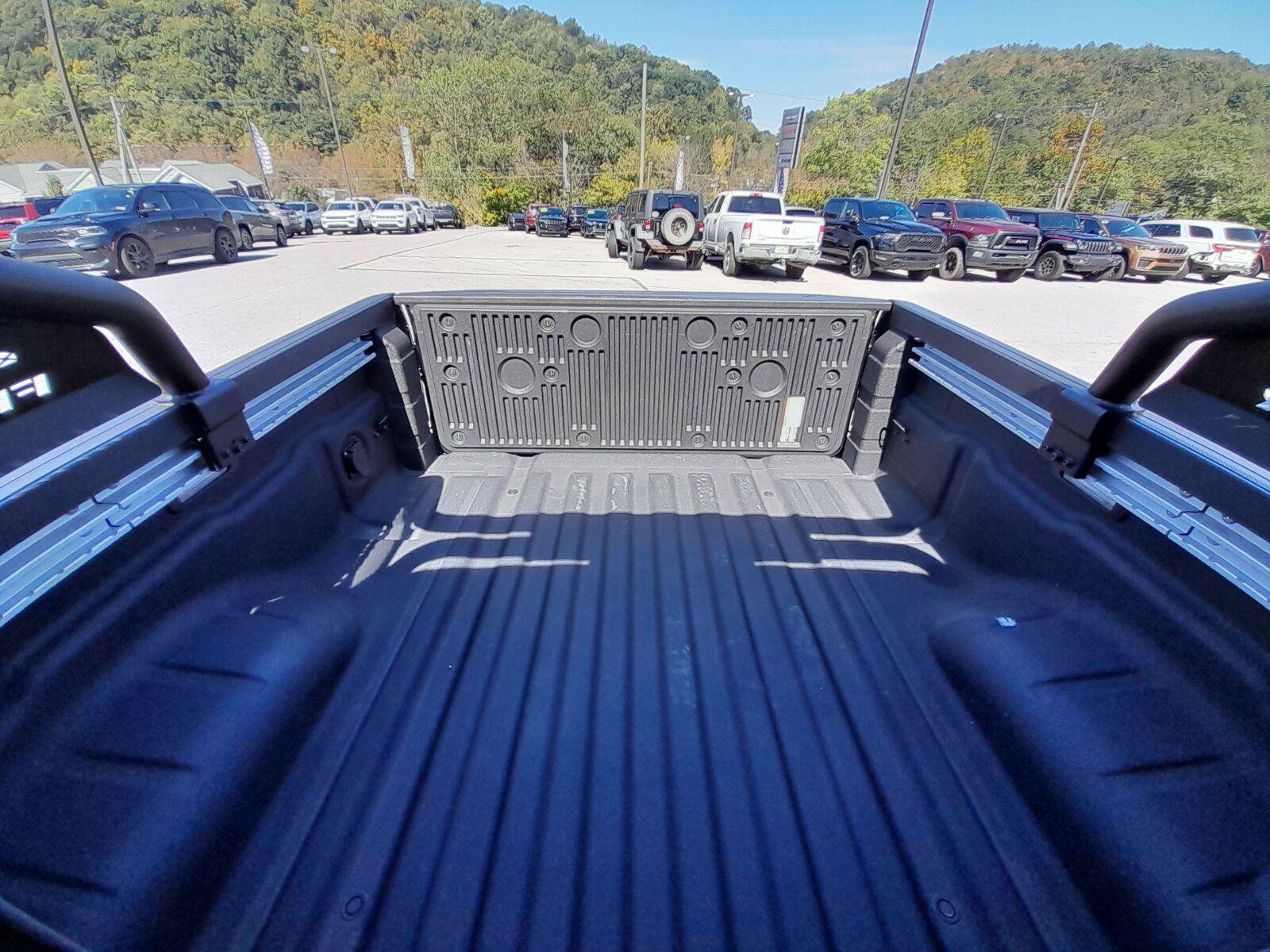 Used 2025 Nissan Frontier PRO-4X w/ Pro Premium Package AWD/4WD image 47
