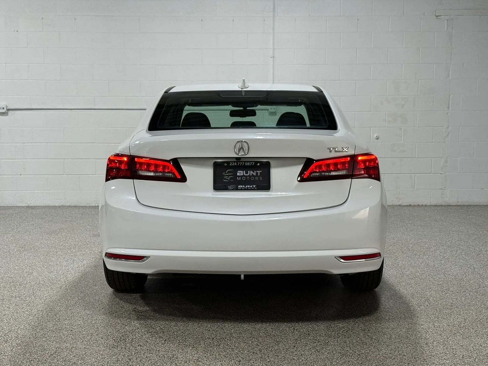 Used 2017 Acura TLX FWD image 7