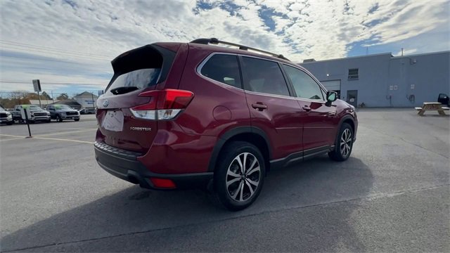 Used 2020 Subaru Forester Limited image 8