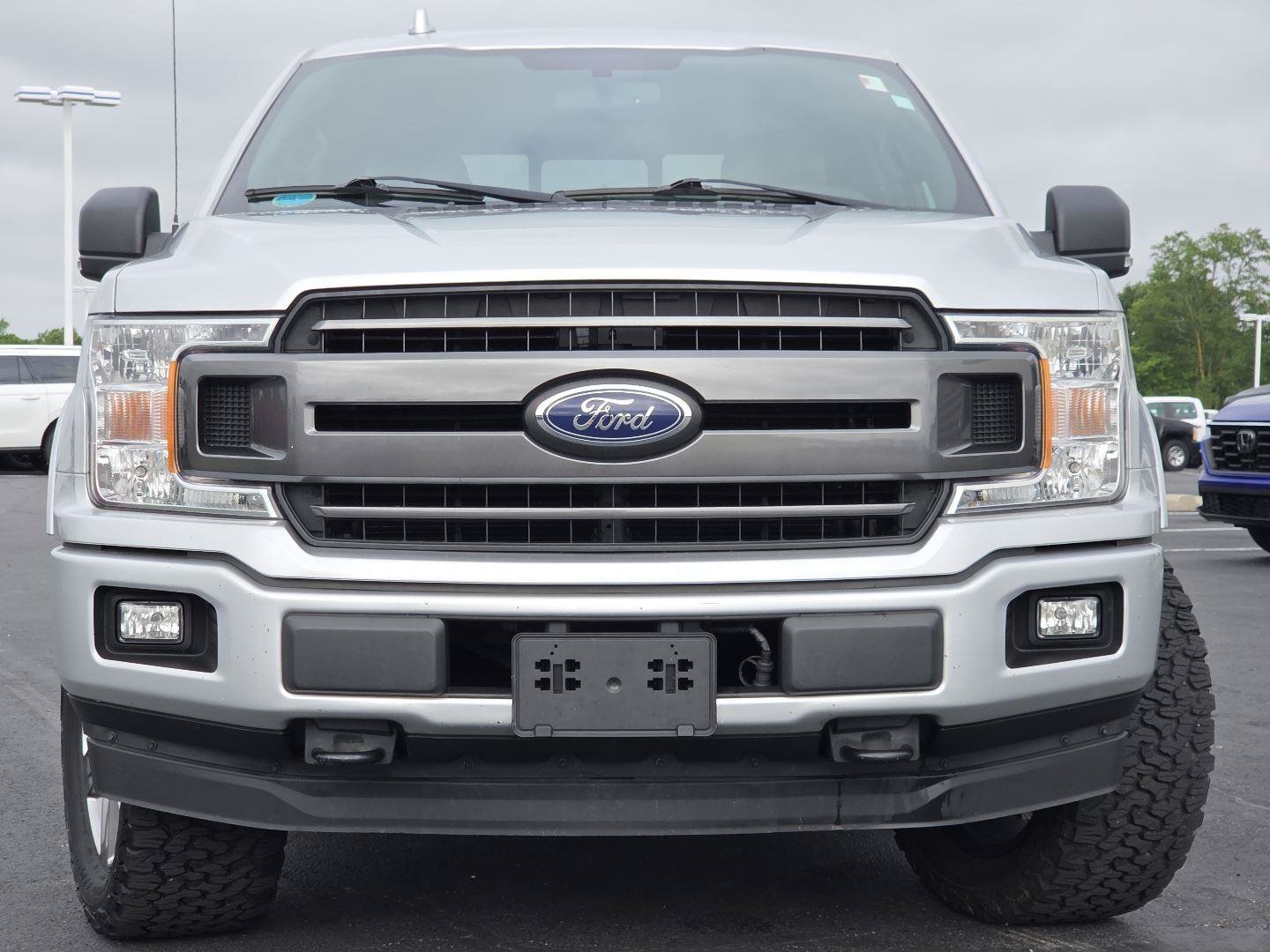 Used 2018 Ford F150 XLT w/ Equipment Group 302A Luxury AWD/4WD image 9