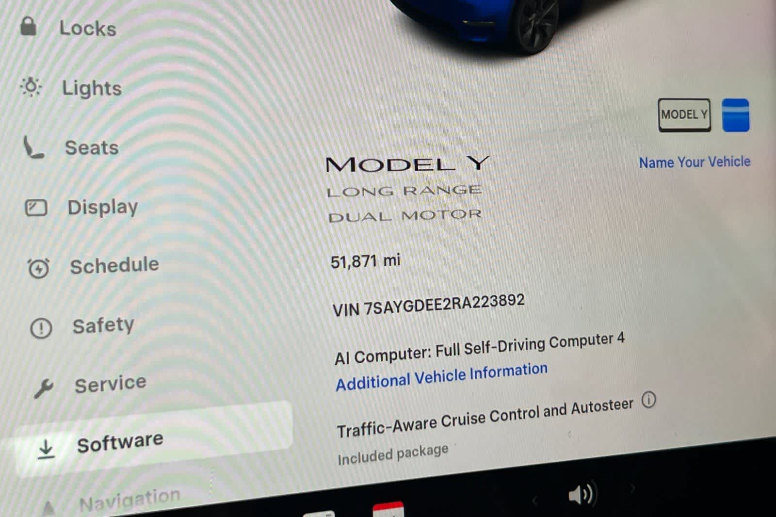 Used 2024 Tesla Model Y Long Range AWD/4WD image 27