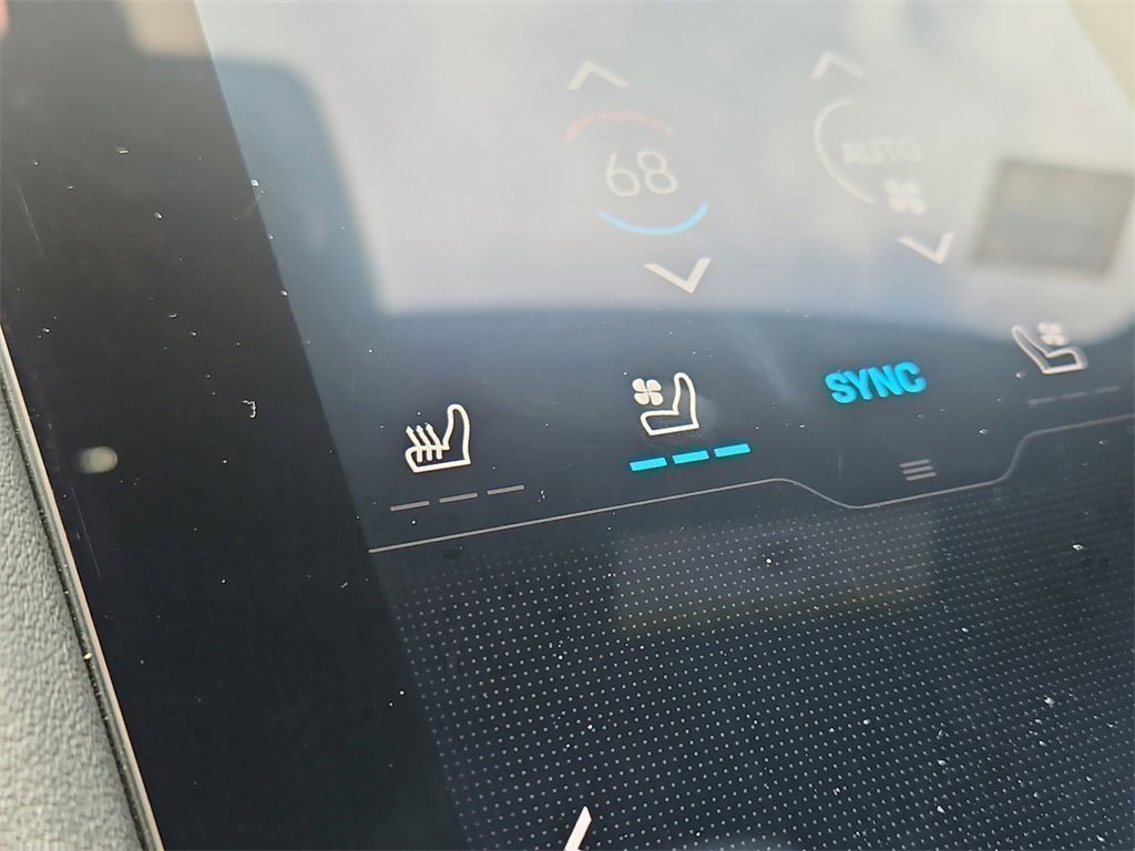 Certified 2025 Porsche Taycan image 25