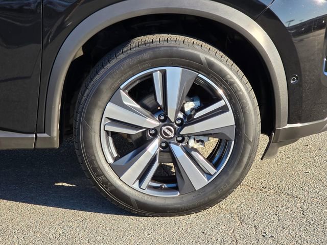 Used 2023 Nissan Rogue SL w/ SL Premium Package image 8