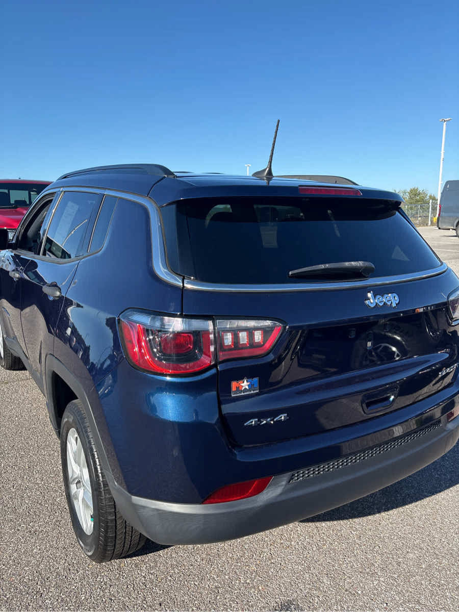 Used 2019 Jeep Compass Sport w/ Cold Weather Group AWD/4WD image 21