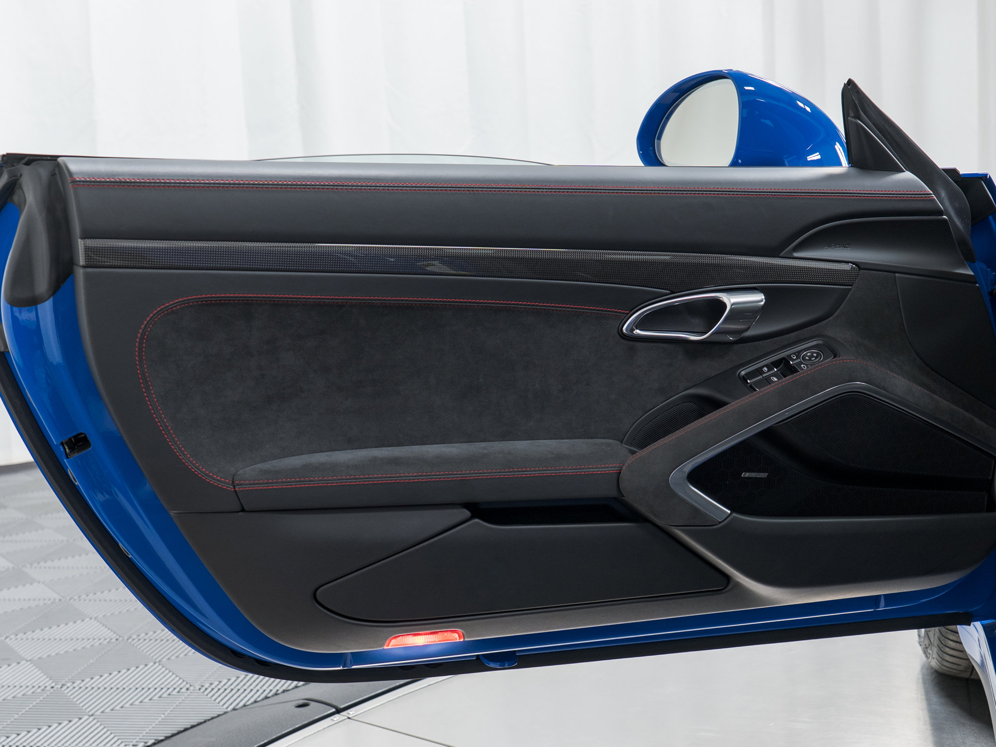 Certified 2016 Porsche 911 Carrera GTS image 14