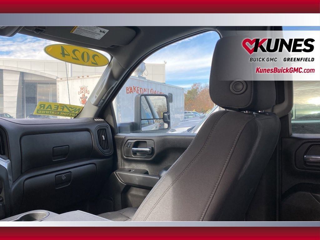 Used 2024 GMC Sierra 3500 Pro w/ 1SA Pro Safety Plus Package image 36