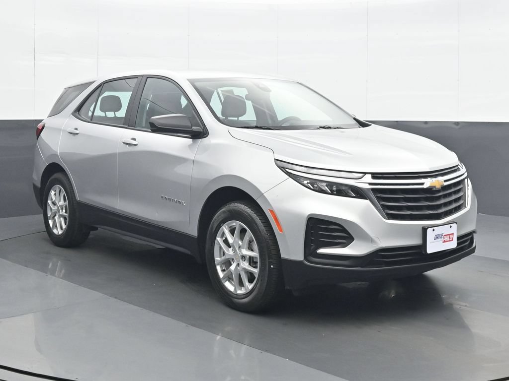 Used 2022 Chevrolet Equinox LS AWD/4WD image 9