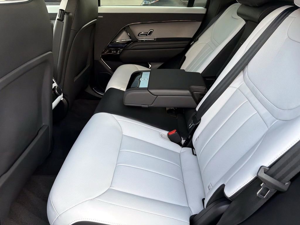 New 2026 Land Rover Range Rover Sport Dynamic SE image 14