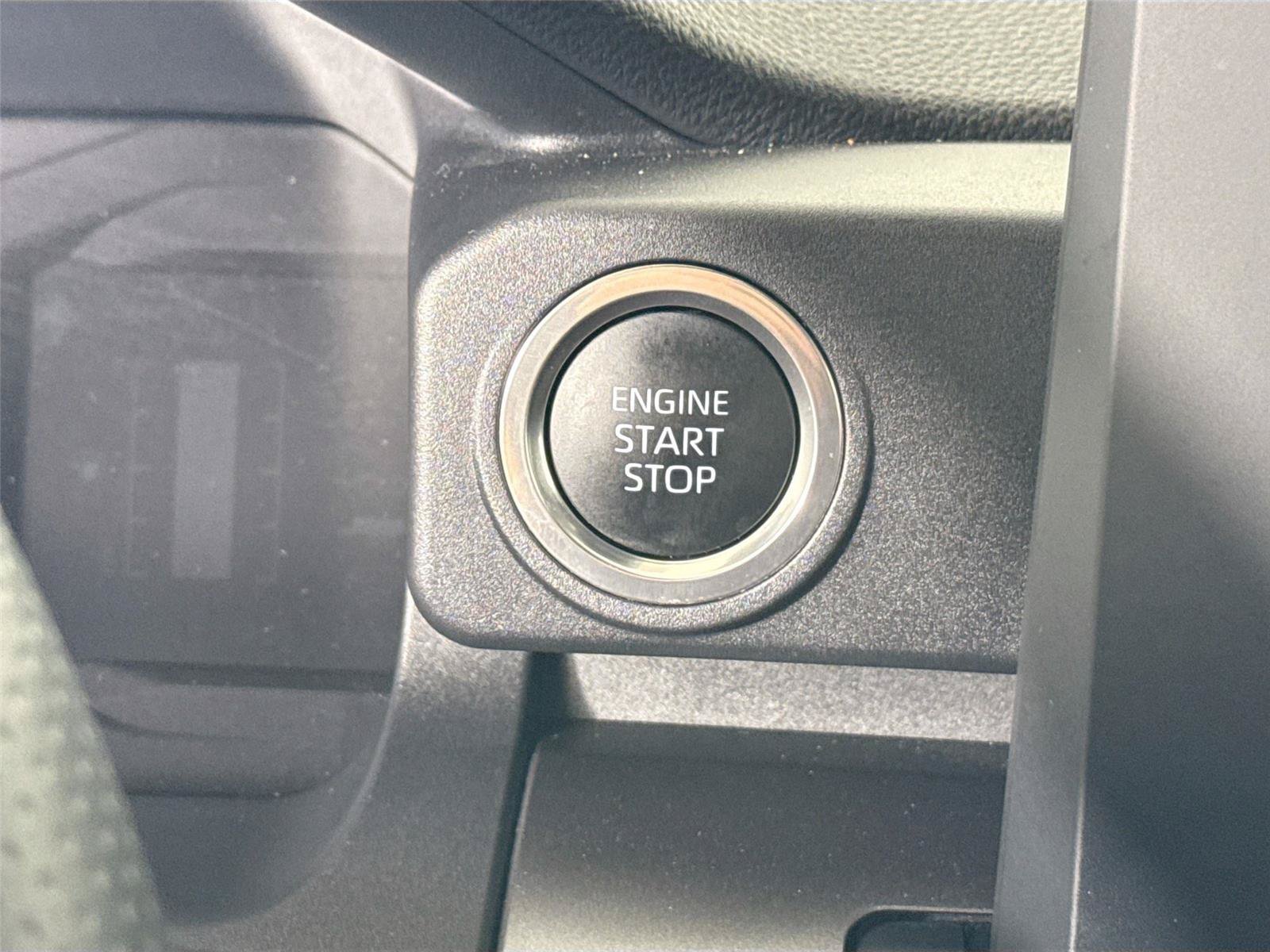 Certified 2025 Toyota 4Runner SR5 RWD image 21
