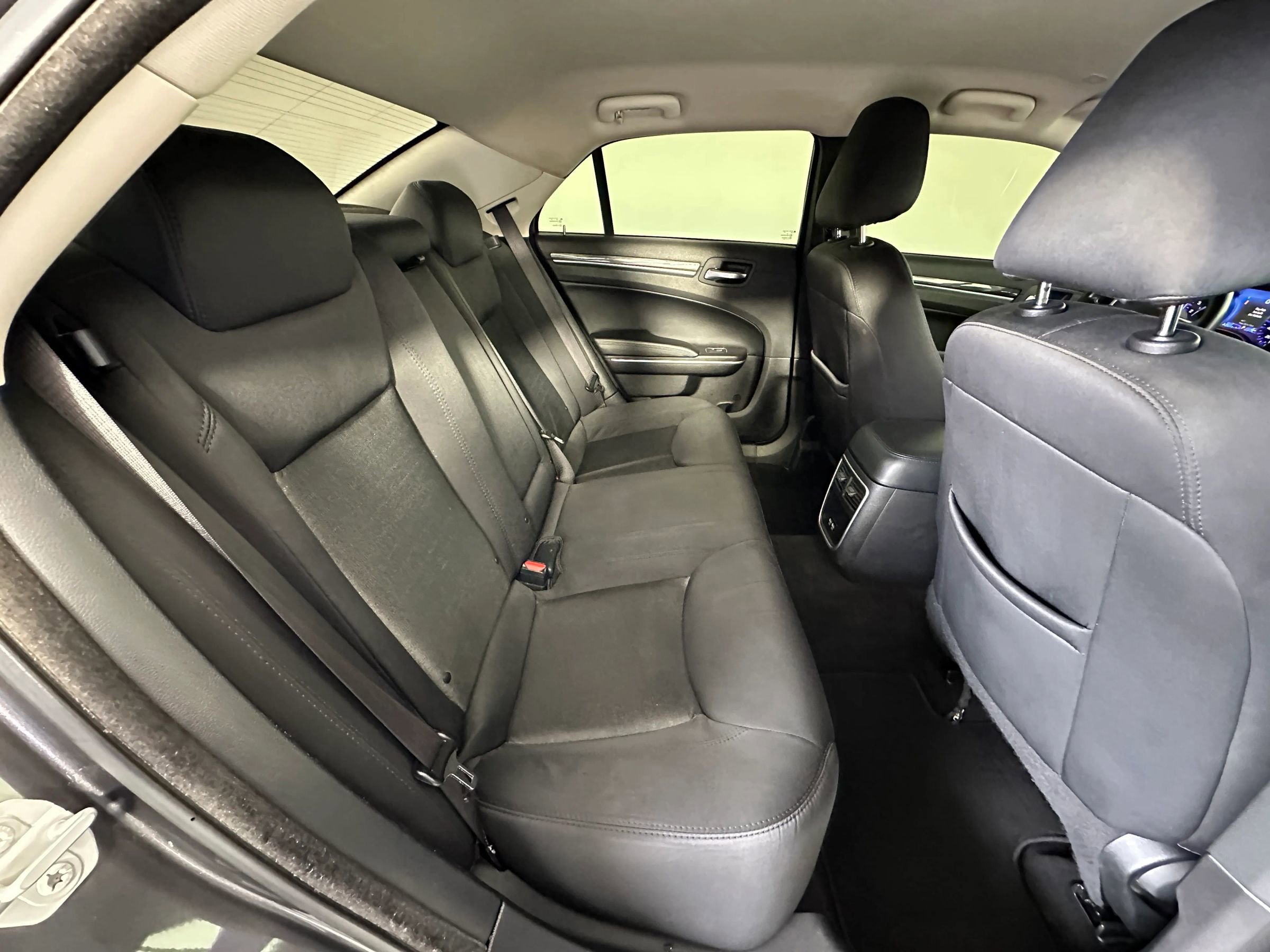 Used 2021 Chrysler 300 Touring w/ Sport Appearance Package RWD image 26