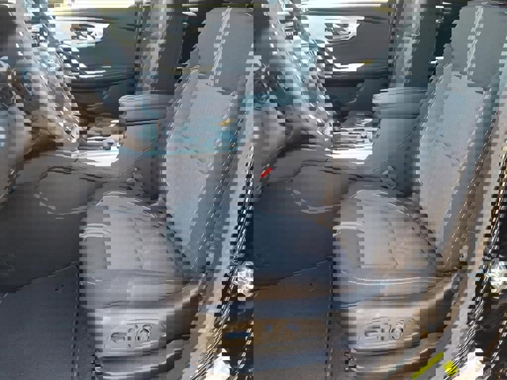 New 2026 Chevrolet Blazer LT w/ Convenience Package image 12