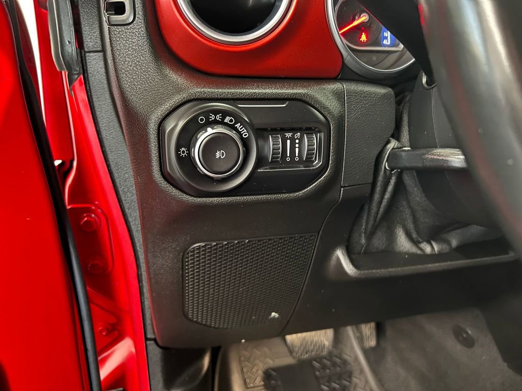 Used 2018 Jeep Wrangler Unlimited Rubicon image 26