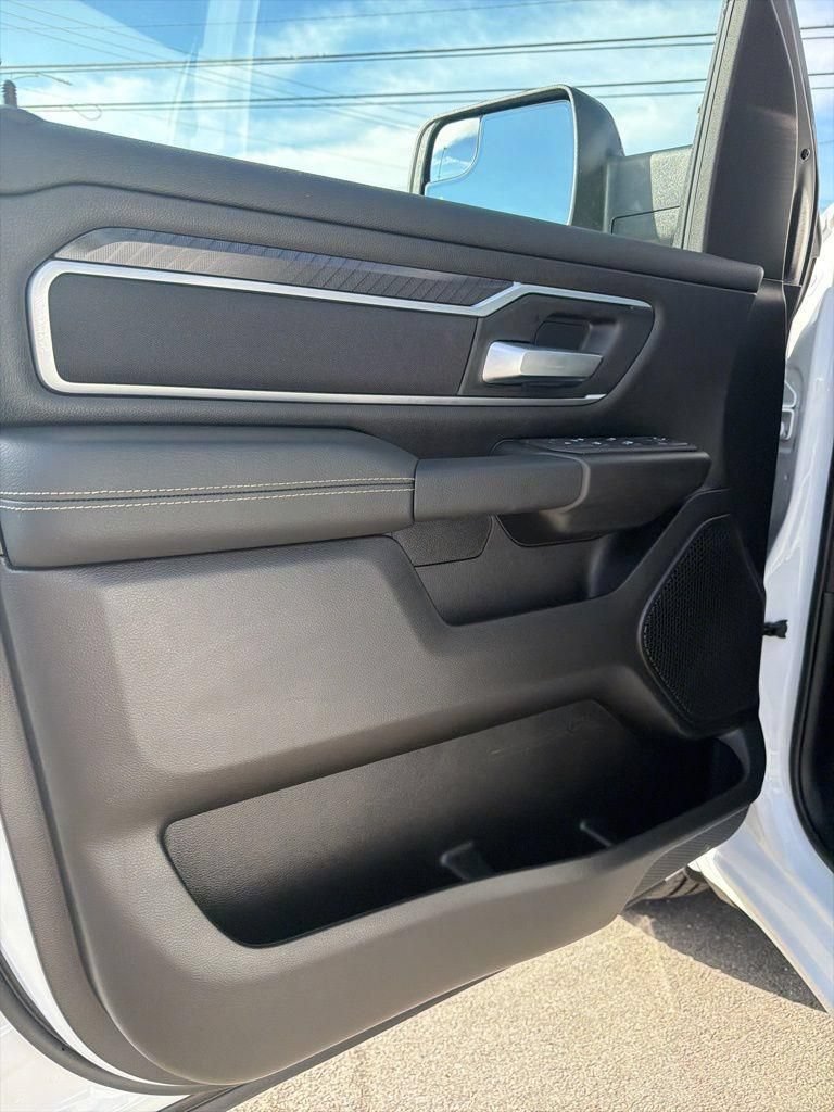 New 2026 RAM 1500 Big Horn AWD/4WD image 21
