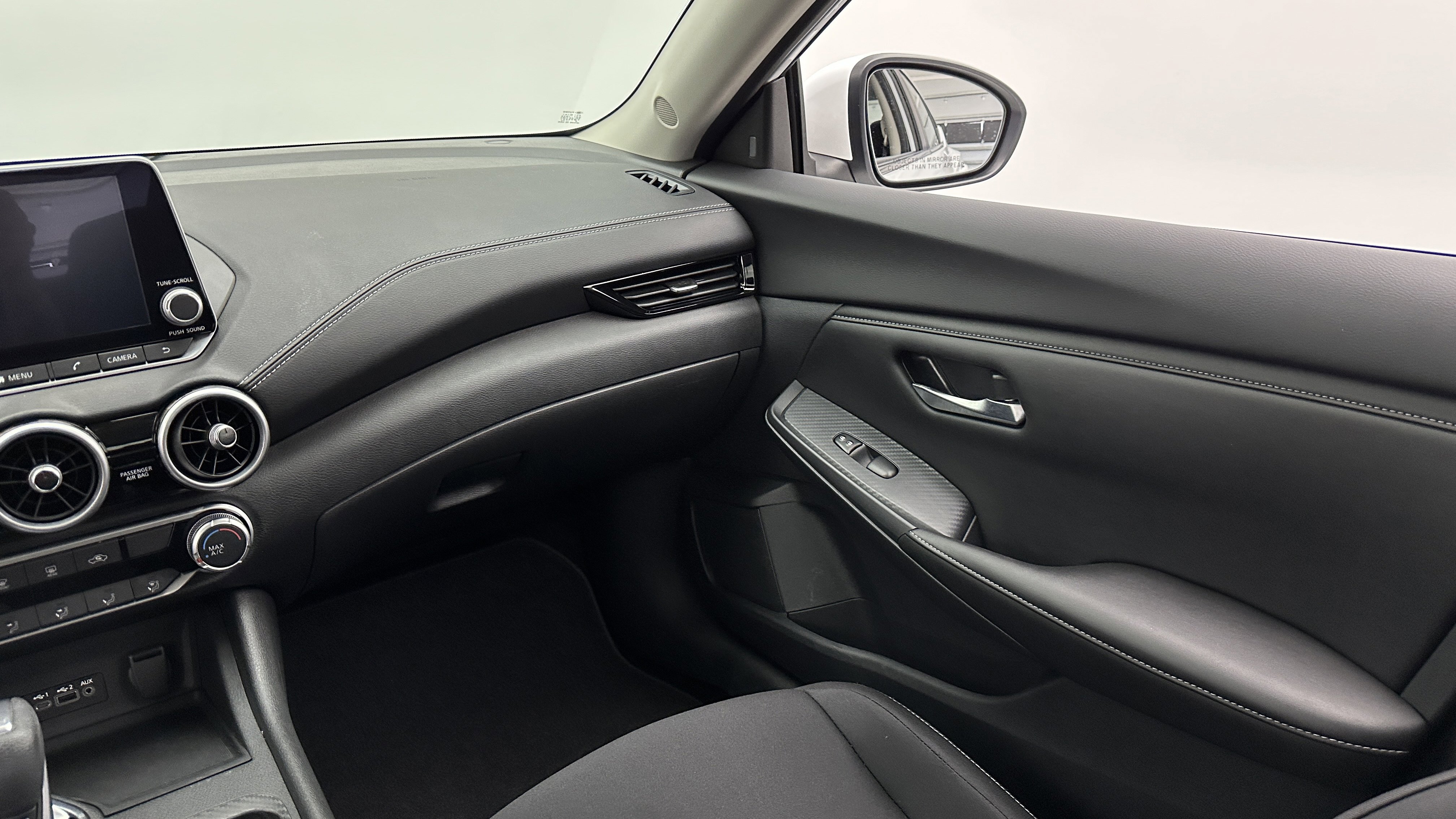 Used 2025 Nissan Sentra SV image 21